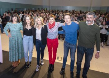 Yolanda Díaz pide el voto para Sumar: «Si Vigo vota, si Pontevedra vota, Rueda cae»