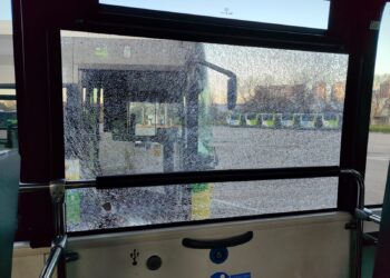 Vitrasa denuncia otro ataque a un autobús y ya contabiliza 34 en dos meses