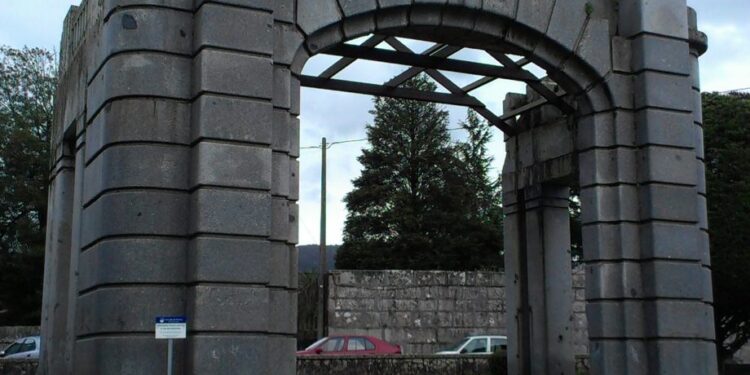 La «entrada del metro» de O Porriño recuperará el esplendor que le dio Antonio Palacios