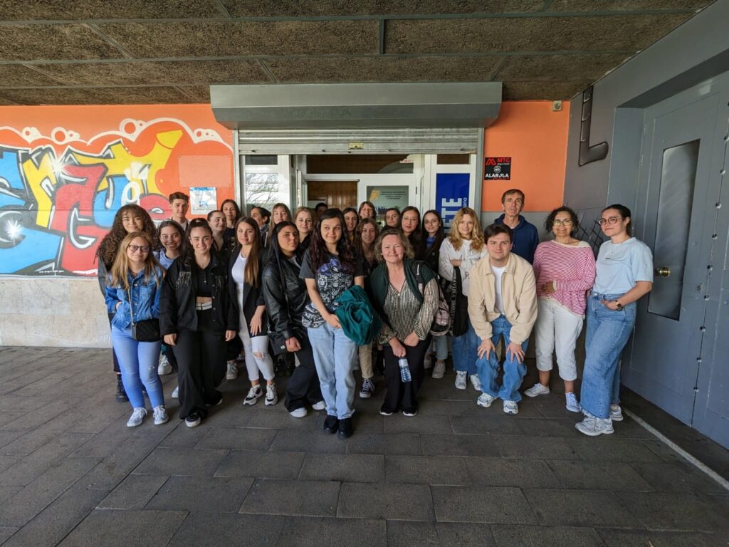 Visita del Colegio Lar a la Asociación Érguete.