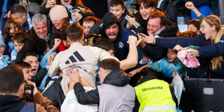 Balaídos enloquece con otro gol del héroe sueco: así se vivió el épico triunfo del Celta