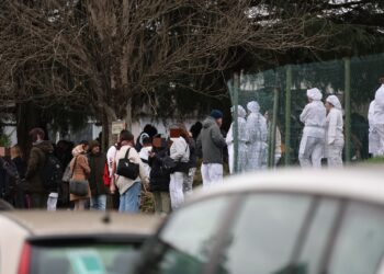 Desalojados los alumnos del instituto Manuel Antonio por un incendio