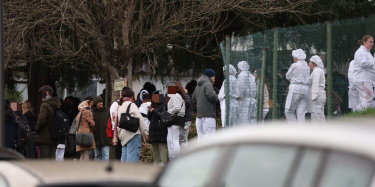 Desalojados los alumnos del instituto Manuel Antonio por un incendio
