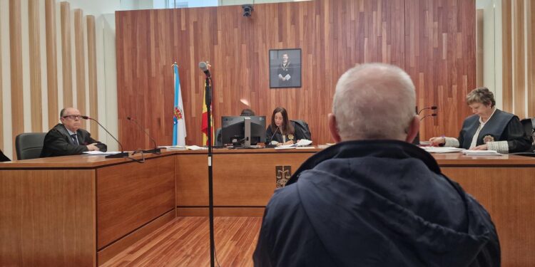 El fiscal no pide prisión para el exalcalde de Baiona, pero mantiene la petición de inhabilitación por el caso de las multas