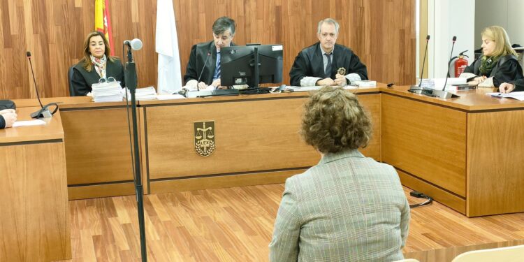 Dos años de prisión para la contable de una empresa que durante diez años desvió 140.000 euros a su cuenta