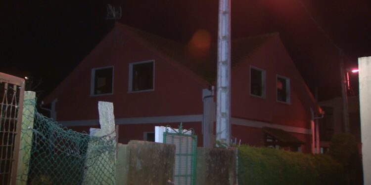 Alerta en Vigo tras registrarse un incendio en una casa en Sanjurjo Badía