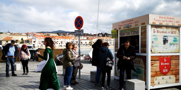 Conexiones en barco a Baiona para celebrar la Arribada desde Cangas, Vigo y Panxón