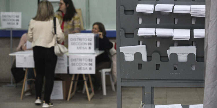 Caballero, el más madrugador en la jornada electoral
