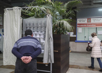 Caballero, el más madrugador en la jornada electoral