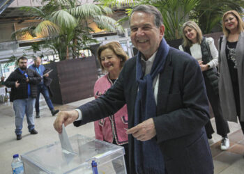 Caballero, el más madrugador en la jornada electoral