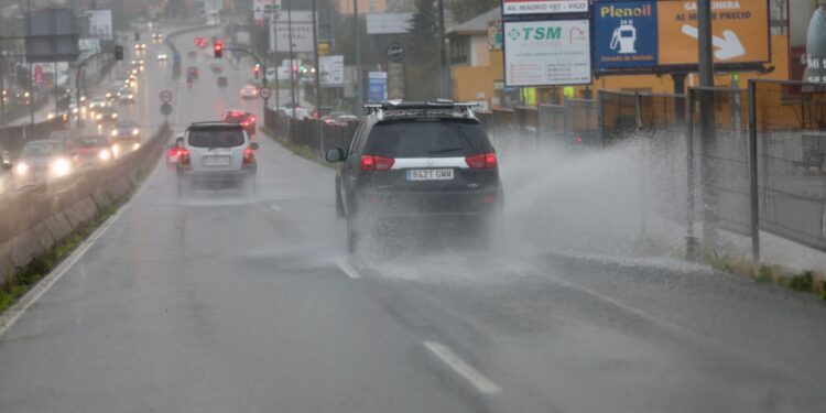 Alerta naranja por temporal costero: lluvia persistente y mar de fondo de más de cuatro metros