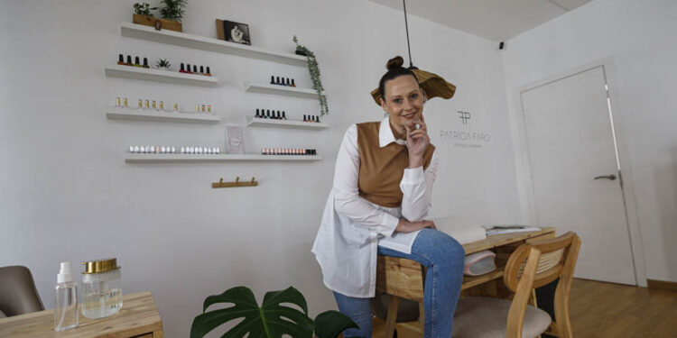 Patricia Faro Beauty combina belleza y aprendizaje en el corazón de Vigo