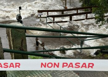 Alerta en Galicia por inundaciones de ríos: así baja el impresionante caudal del Tea