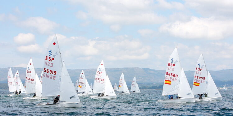 Baiona recibe a los mejores regatistas gallegos de 2023