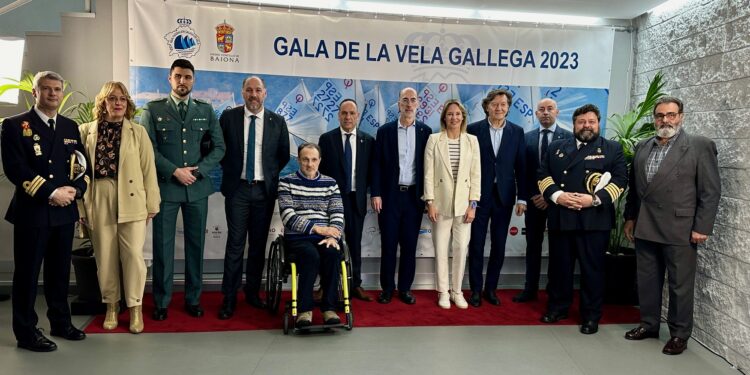 El deporte de la vela brilla en Baiona