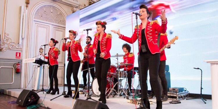 La banda viguesa Broken Peach protagonizará el concierto de Carnaval en Porta do Sol