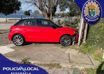Un detenido en Redondela acusado de violencia de género, de conducir sin carné y bajo los efectos del alcohol