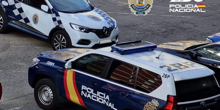 Arrestado tras robar a dos septuagenarios en Vigo con un pasamontañas y un cuchillo de grandes dimensiones