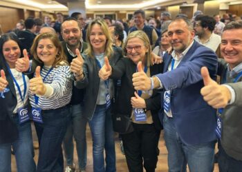 El grupo del PPdeG en el Parlamento: muchas caras conocidas