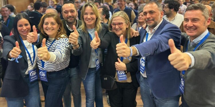 El grupo del PPdeG en el Parlamento: muchas caras conocidas