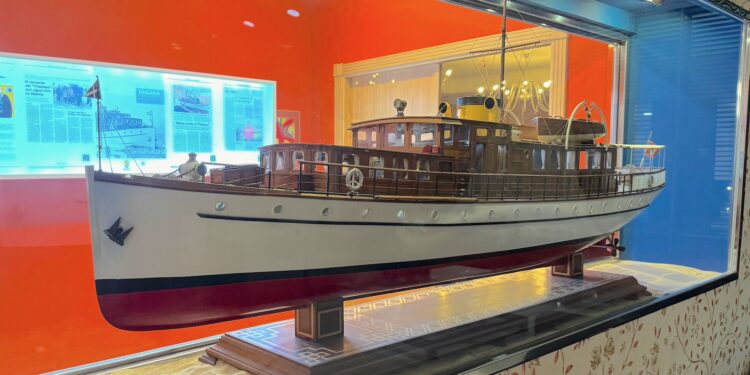 Un barco con historia en el Talaso de Baiona