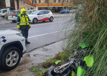 Un fallecido en un accidente de moto en la recta de Figueiró, en Tomiño
