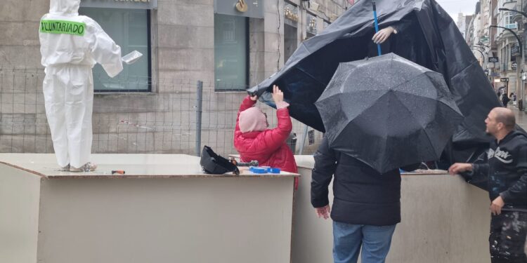 El Entroido de Vigo planta cara a Karlotta: el Meco subirá al trono en la Porta do Sol
