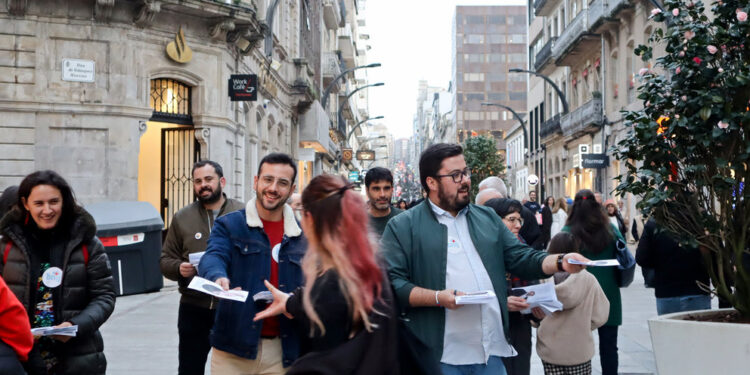 O BNG denuncia que Caballero paraliza as axudas para libros para pagar unha parte delas antes das eleccións