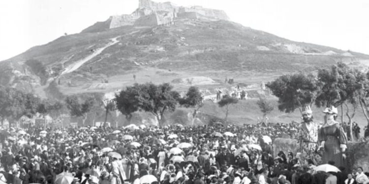 Vigo saca a sus gigantes y cabezudos