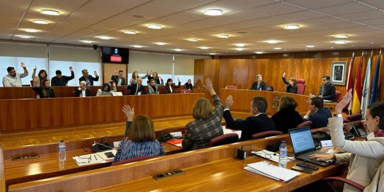 El pleno de Vigo reclama a la Xunta que el aparcamiento del Cunqueiro sea gratis