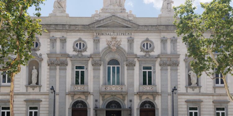 El Supremo anula la sanción a un abogado vigués que acusó a un juez de prevaricación