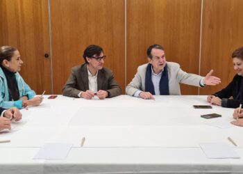 Salvador Illa llama a acabar con «la resignación» en Galicia para abrir «una etapa nueva»