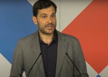 Sumar evita opinar sobre las encuestas, valora la subida de la participación y confía en «el cambio»