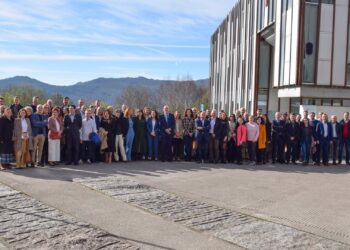 Casi un centenar de docentes catedráticos y titulares toman posesión en la Universidad de Vigo