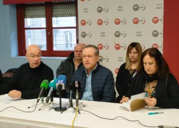 Los sindicatos piden apoyo para la plantilla de Vitrasa: «Es inédito que una huelga de un servicio público dure 90 días»