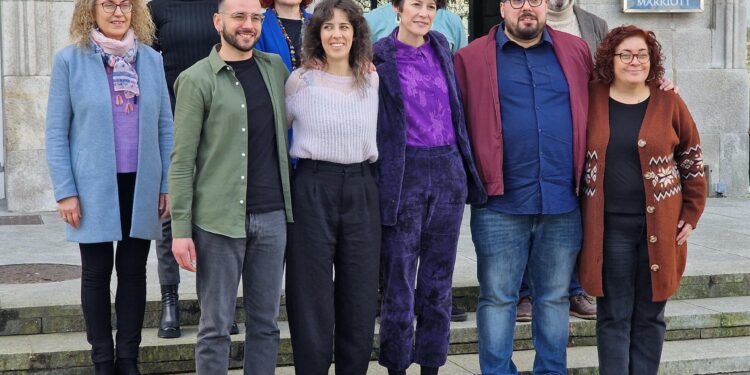 Pontón exige al PP que «escuche a Vigo» y pide que el 50% de las viviendas proyectadas en Navia sean públicas