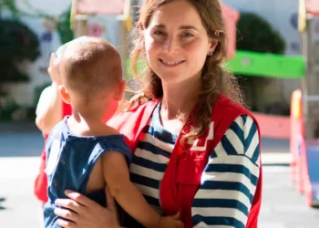 Cruz Roja necesita más familias acogedoras en Galicia