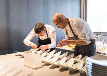 Rafa Centeno comparte cocina con catorce Estrellas Michelin