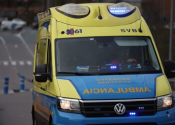 Una mujer de avanzada edad, herida grave al ser atropellada en Vigo