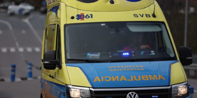 Una mujer de avanzada edad, herida grave al ser atropellada en Vigo