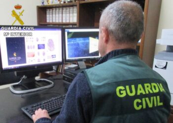 Detenido por un robo en la cofradía de pescadores de Sanxenxo