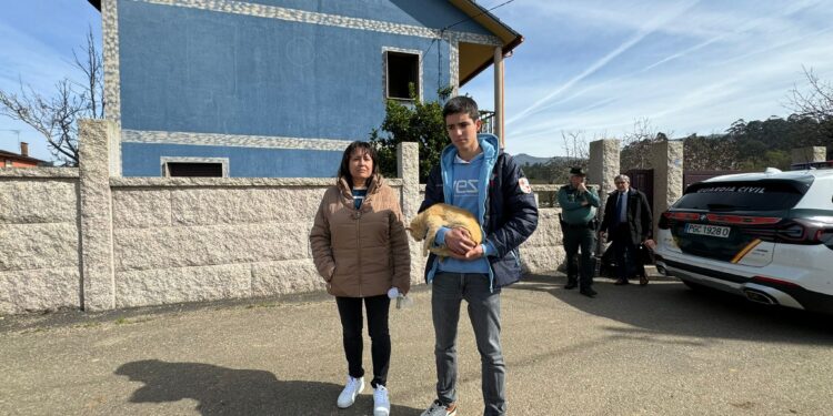 Cruz, la vecina desahuciada en Mos: «Es mi casa y voy a luchar por ella»