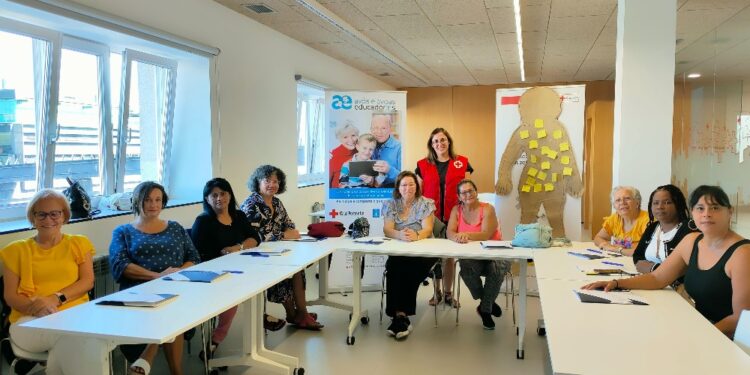 Abre el plazo para apuntarse a la Escuela de Abuelos educadores de Vigo