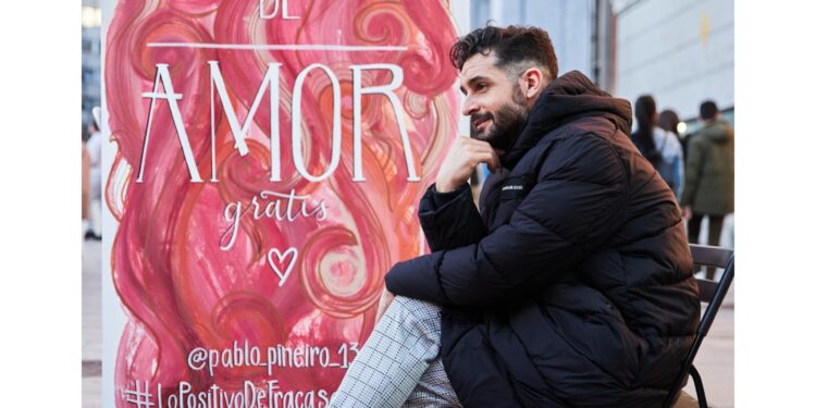 Retratos gratuitos y las mejores historias de amor para conmemorar el 8M en Travesía