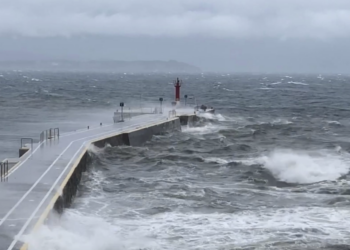 El temporal llega por Semana Santa: activada la alerta naranja en la costa