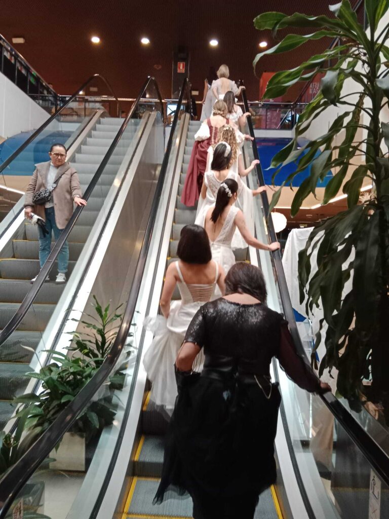 Emotivo fin de semana de bodas en el Centro Comercial Camelias: moda, amor y diversión