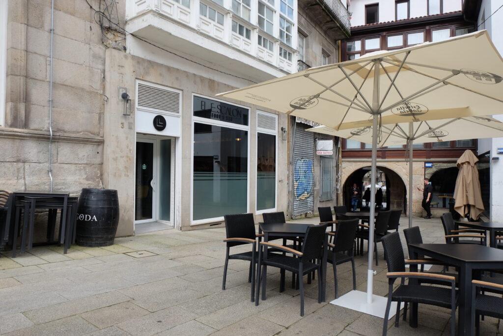 El Escalón Food & Bar, una galería gastronómica entre las dos plazas más bonitas de Vigo