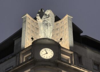 El ángel del carillón