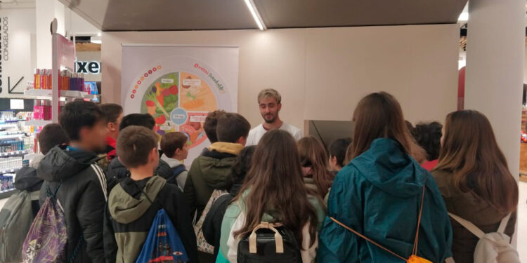 Más de 2.400 escolares participan en el programa Alimentes de Gadis