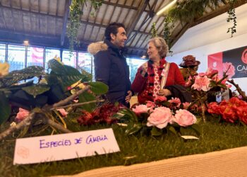 Luis López destaca el atractivo de la camelia para desestacionalizar el turismo en la provincia de Pontevedra
